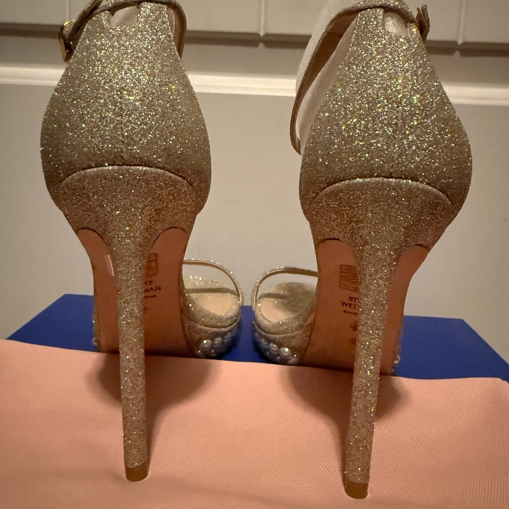 Stuart Weitzman Sparkling Gold Heels - Picture 4 of 5